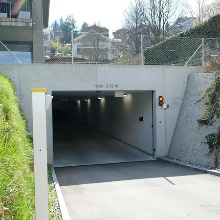 Schlossblick * Spiez